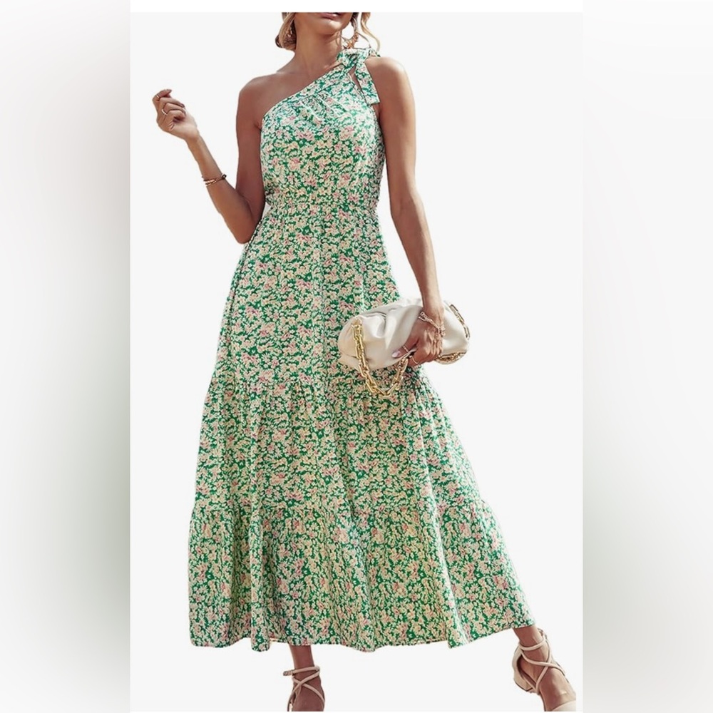 New pretty dress size small